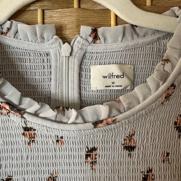 ARITZIA Wilfred Puff Sleeve Crop Blouse - Picture 4 of 5